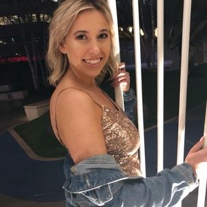 Meet your Posher, Hannah